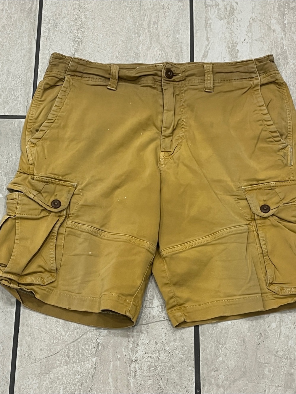 American Eagle Shorts Men’s 33 Extreme Flex Classic Cargo Distressed Outdoor